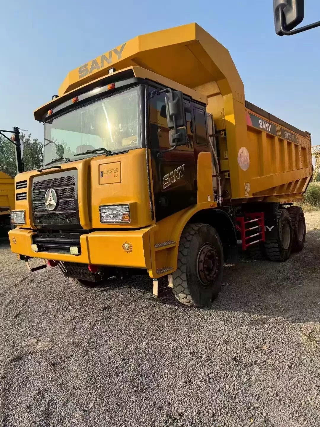 autocarro con cassone ribaltabile da miniera a corpo largo fuori strada del camion fuori strada del carico utile di sany skt90s 6x4 60ton